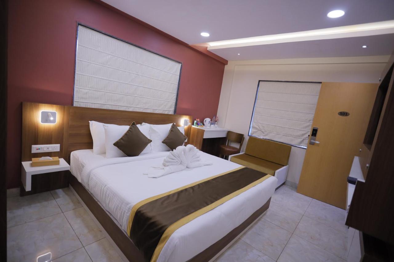 Hotel The Avenue Ballygunge 3*